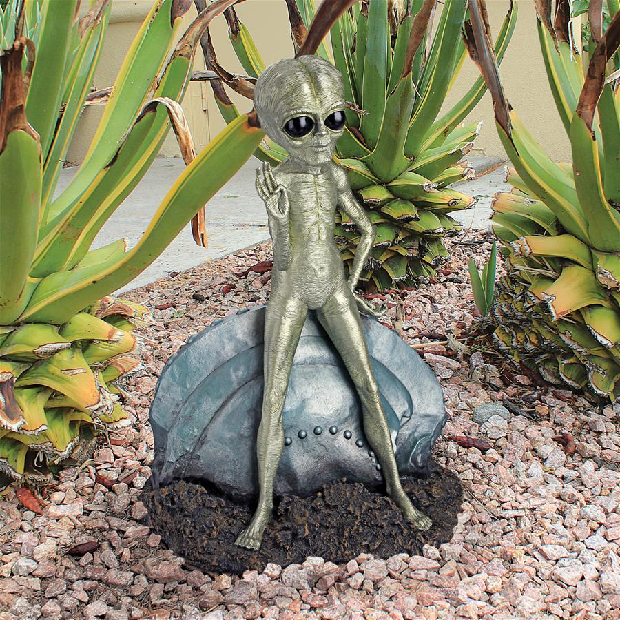 Roswell, the Alien Sculpture