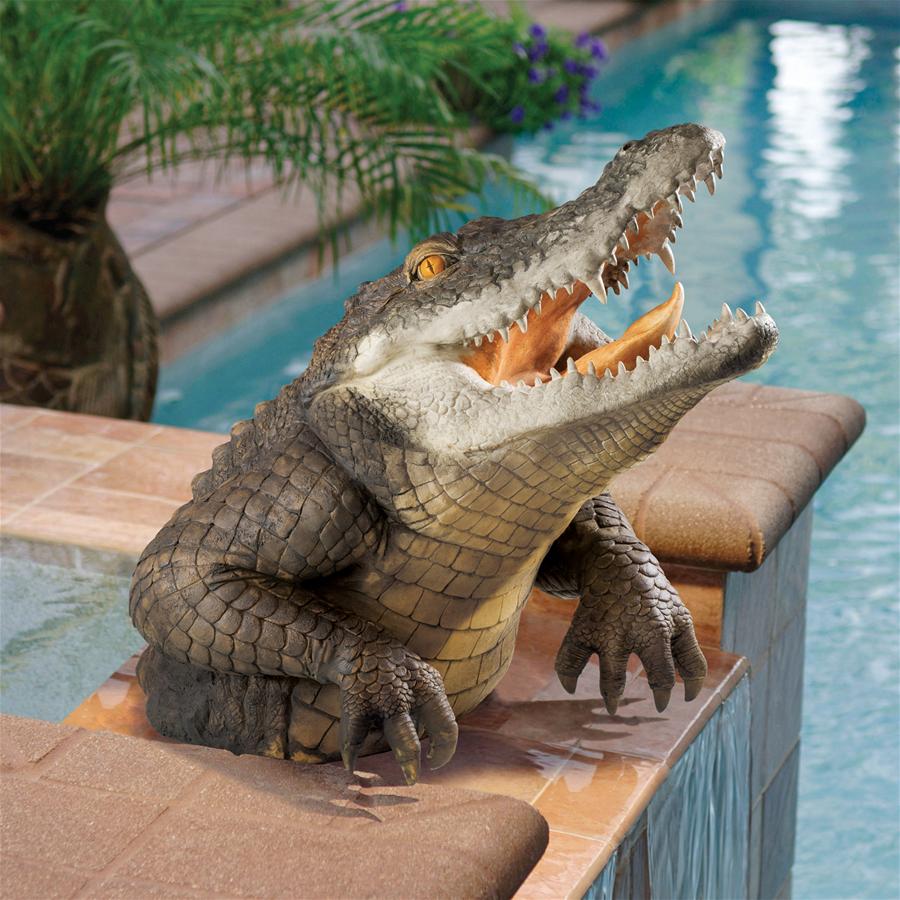 Snapping Swamp Gator Statue