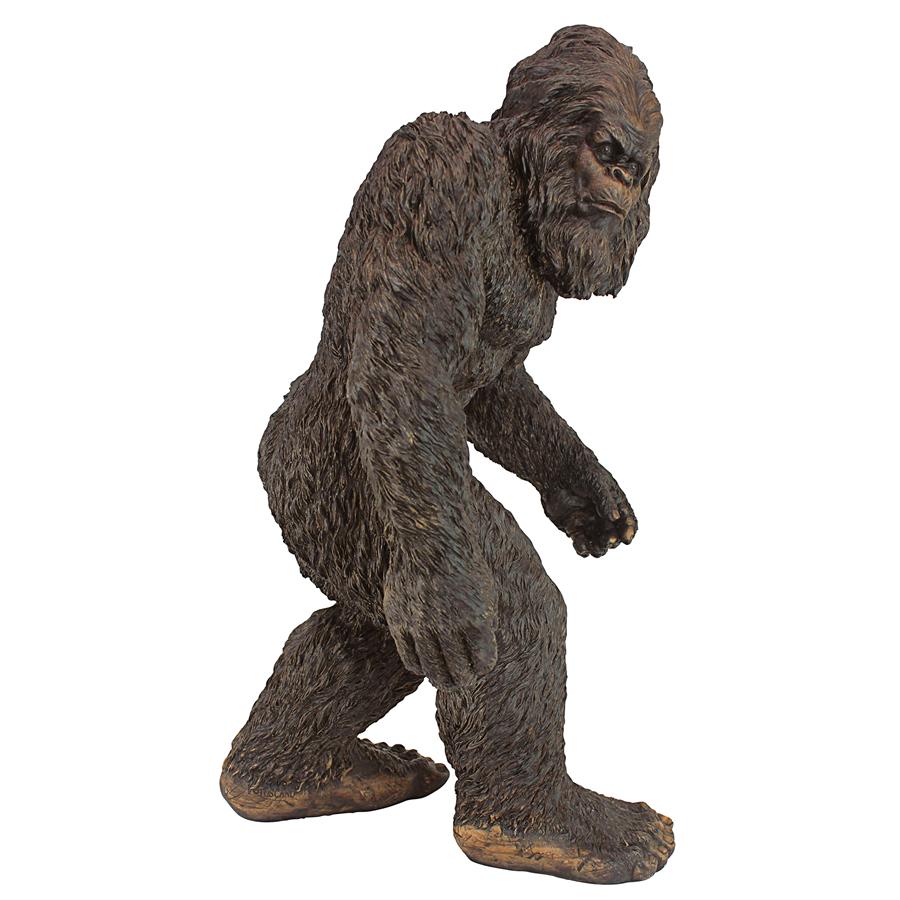 Bigfoot the Garden Yeti Statue: Medium