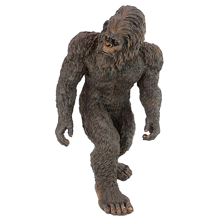 Bigfoot the Garden Yeti Statue: Medium