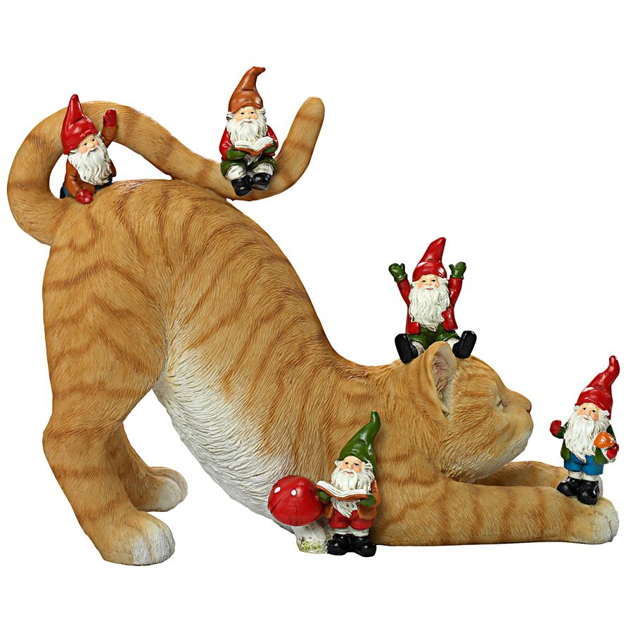 Catatonic Gnome Feline Frenzy Statue