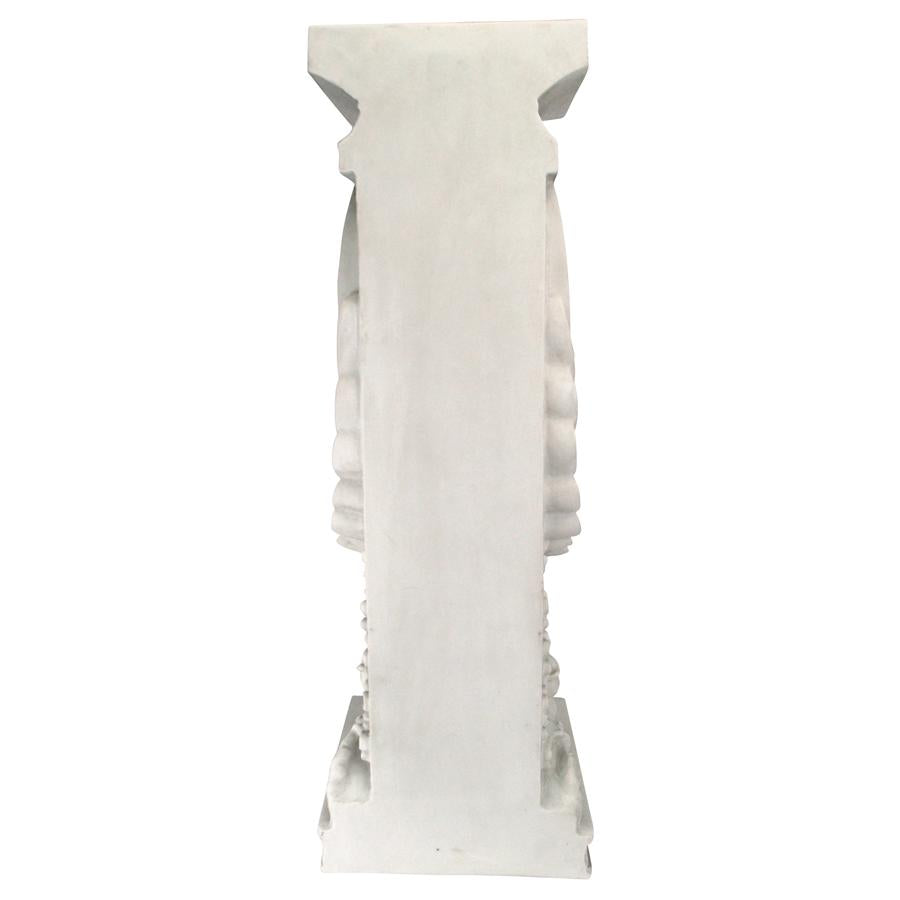 Trapezophoron Sculptural Winged Lion Pedestal: Each