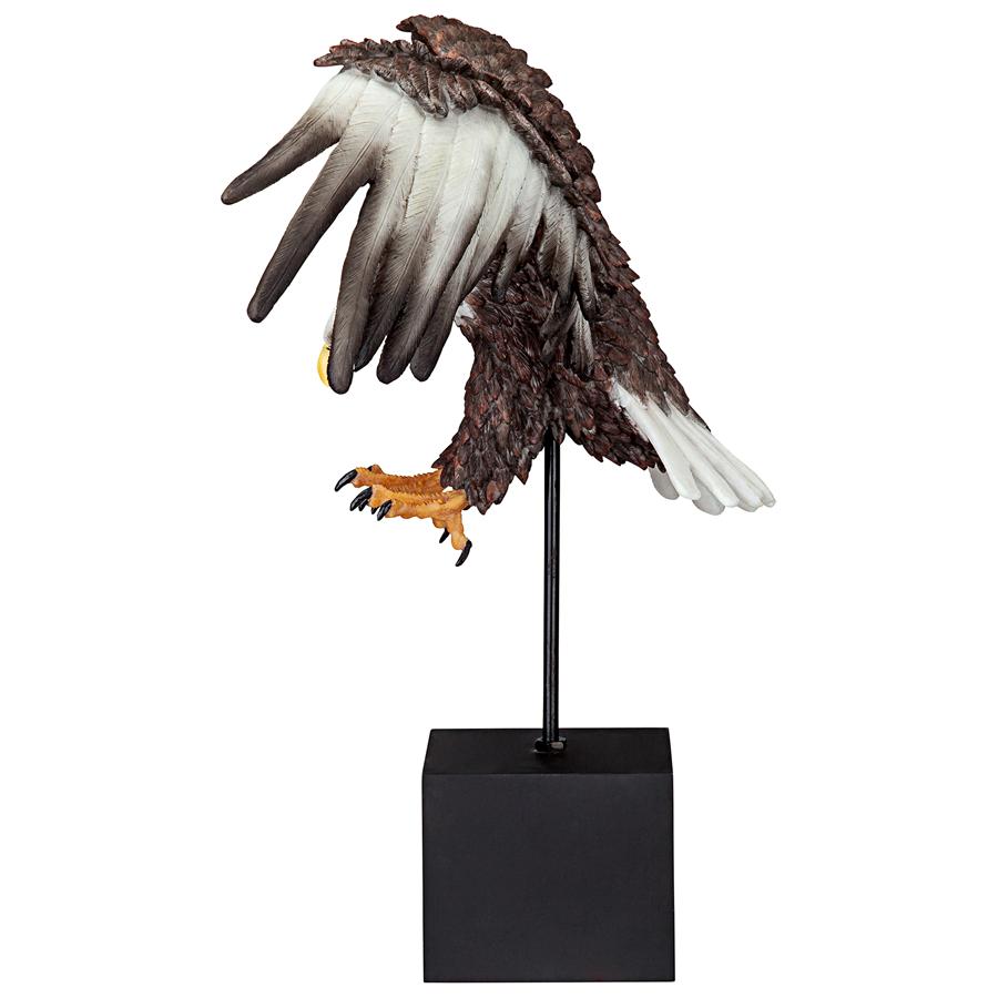 Freedom s Flight American Bald Eagle Statue