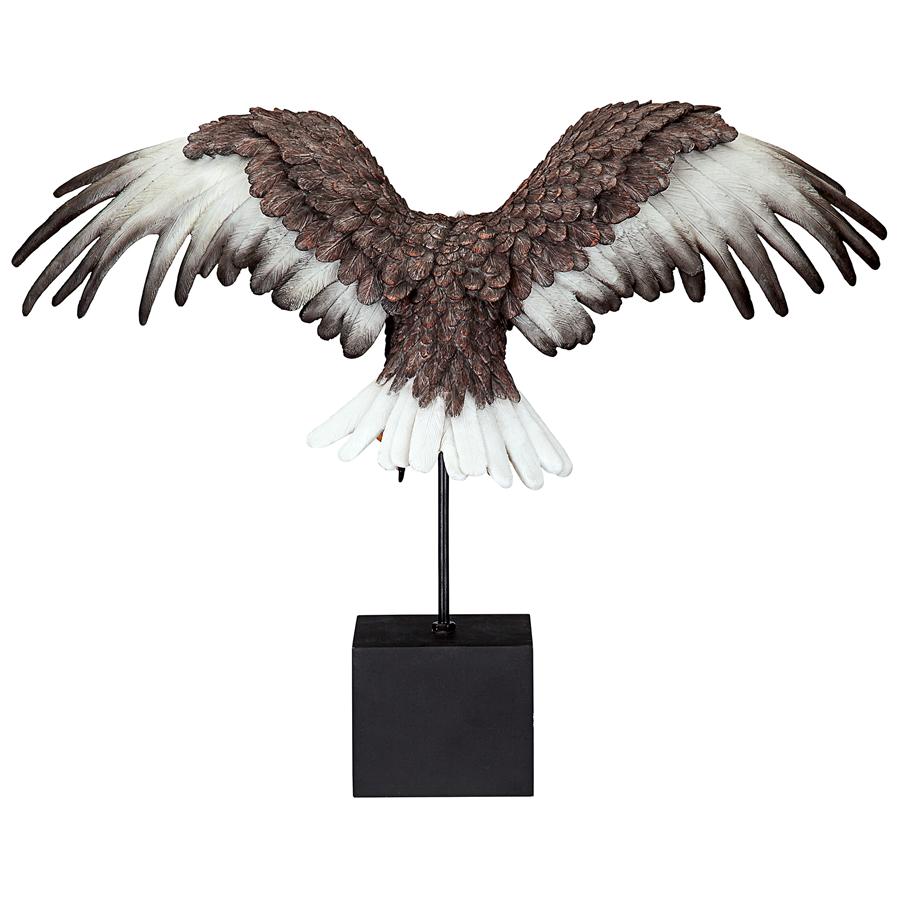 Freedom s Flight American Bald Eagle Statue