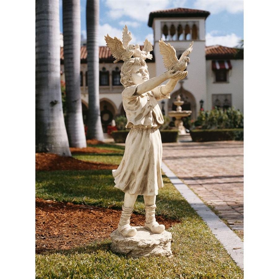 The Doves of St. Mark's Square Sculpture