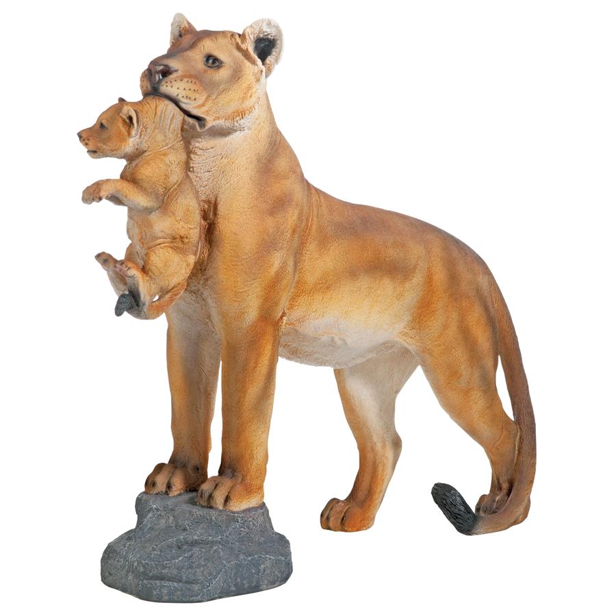 Lioness with Cub Garden Statue