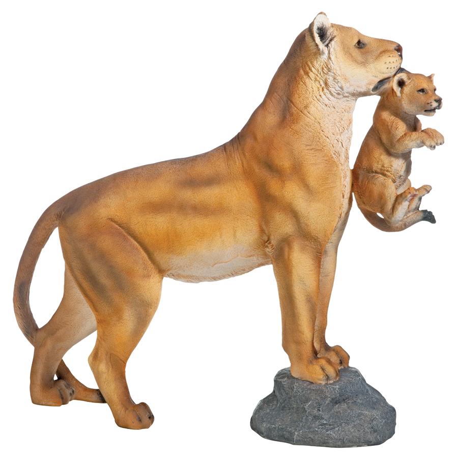 Lioness with Cub Garden Statue