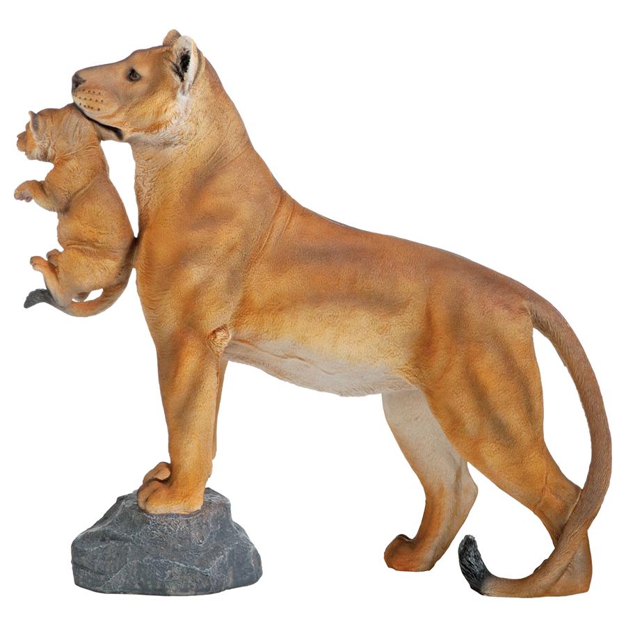 Lioness with Cub Garden Statue