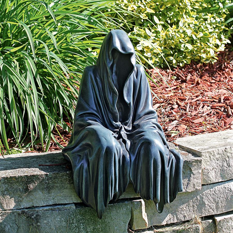 Reaping Solace the Creeper Sitting Statue: Large