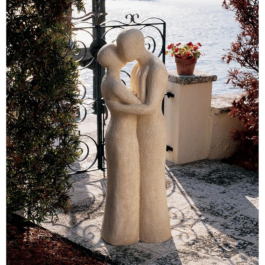 Gentle Silhouette Modern Couple Statue