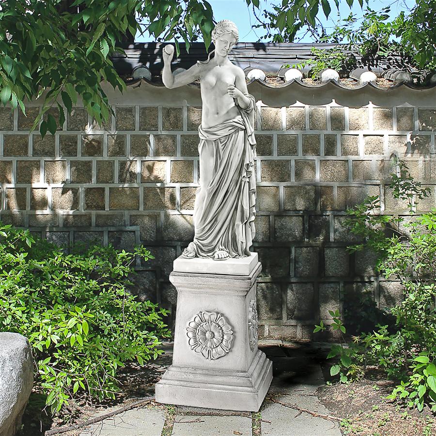 Venus of Arles Statue: Grande