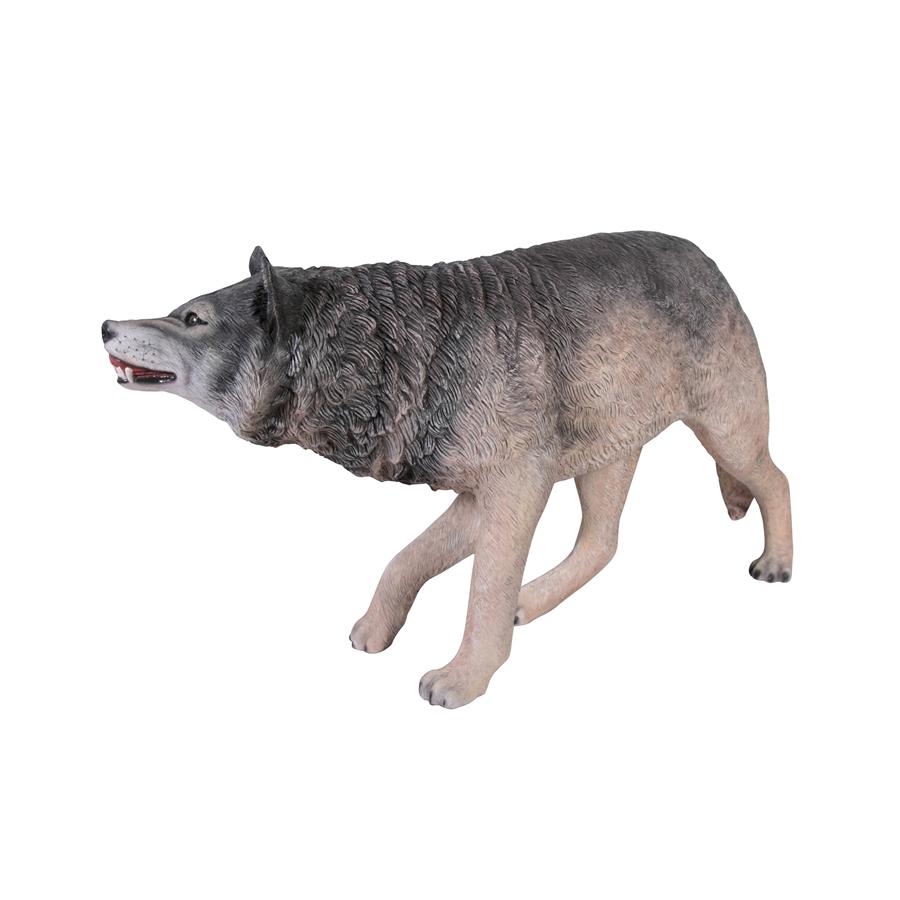 Call of the Wild: Growling Gray Wolf Statue