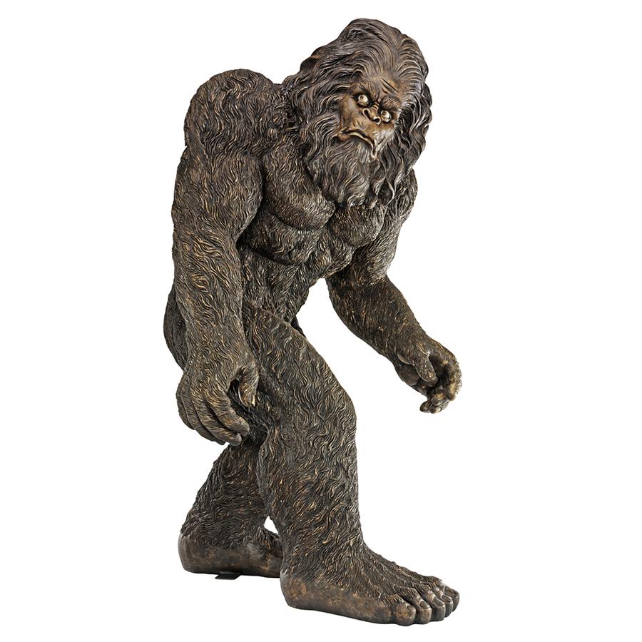 Bigfoot the Garden Yeti Statue: Life-Size