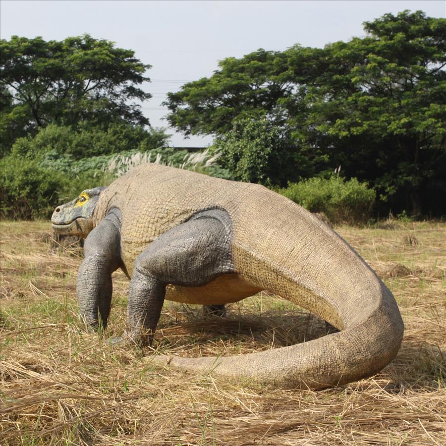 Giant Megalania Monitor Lizard Statue