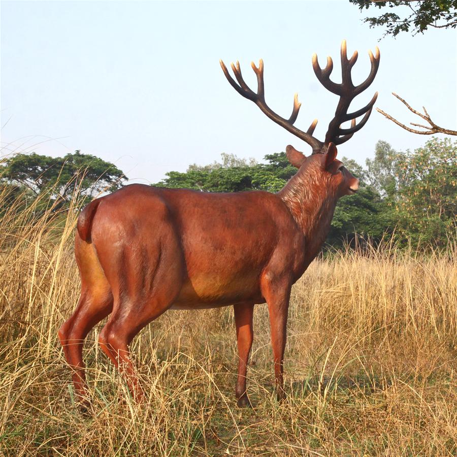 Grande-Scale Red Deer Buck Statue