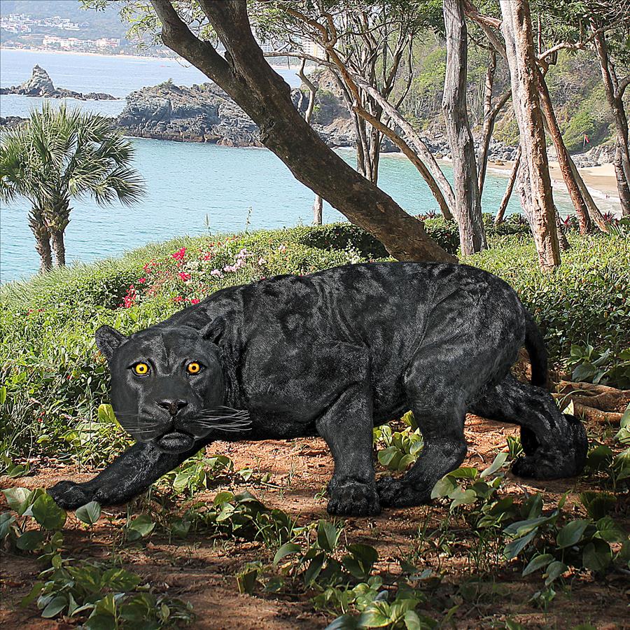 Shadowed Predator Black Panther Statue: Grande