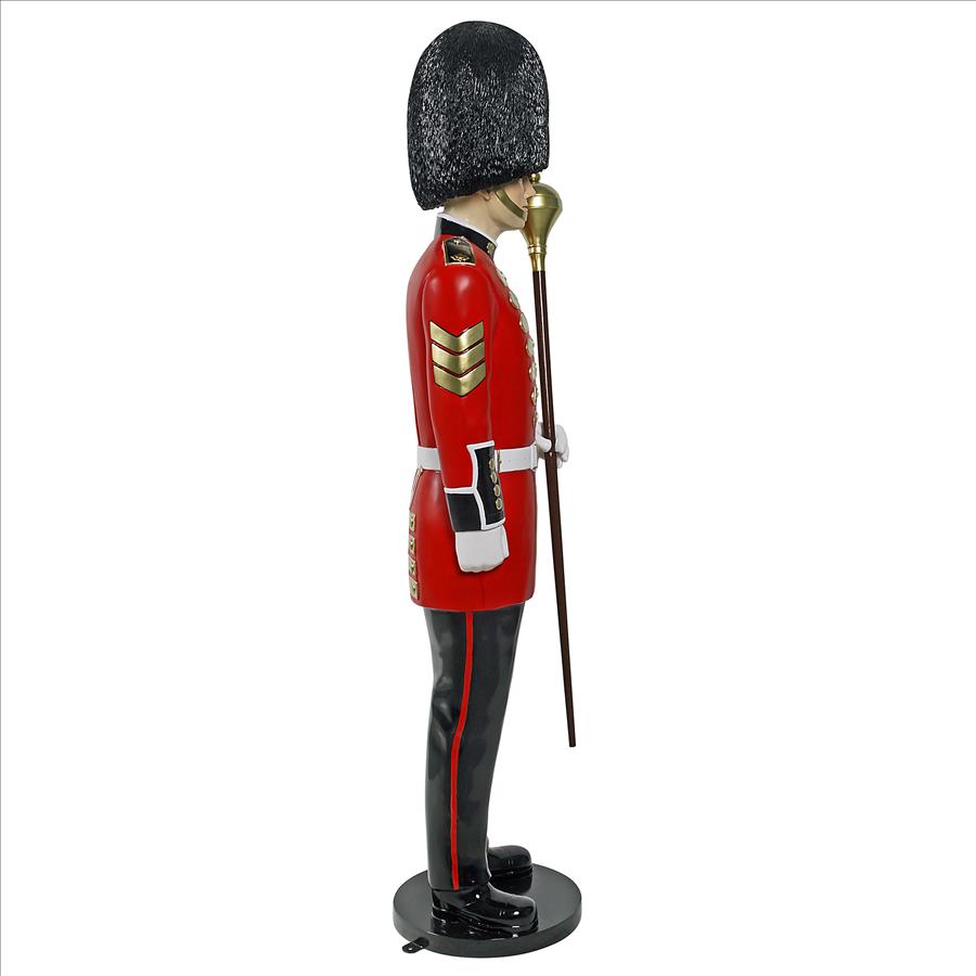 Buckingham Palace King's Royal English Guardsmen Life-Size Statue