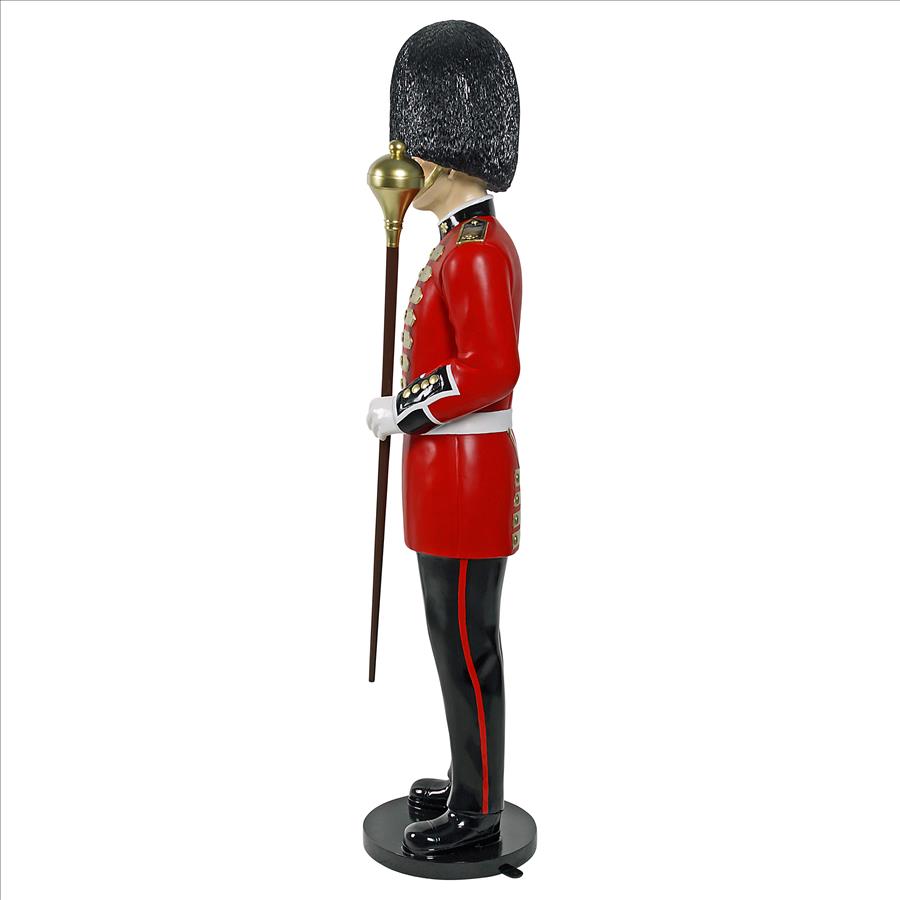 Buckingham Palace King's Royal English Guardsmen Life-Size Statue