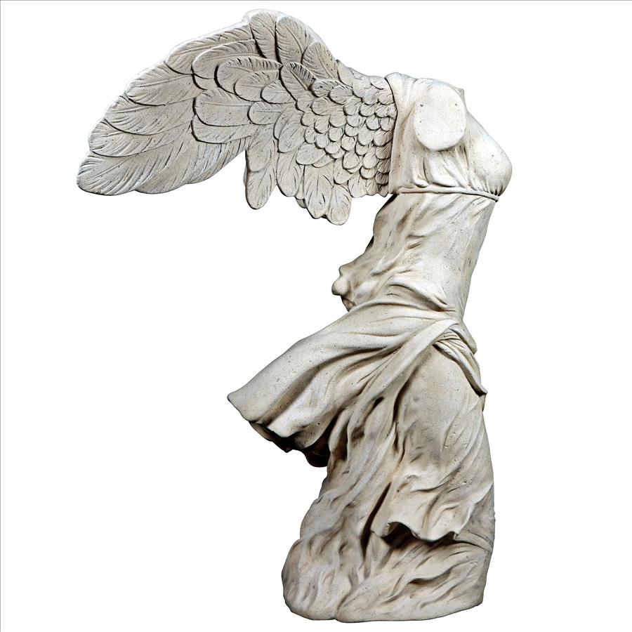 Nike of Samothrace Statue: Grande