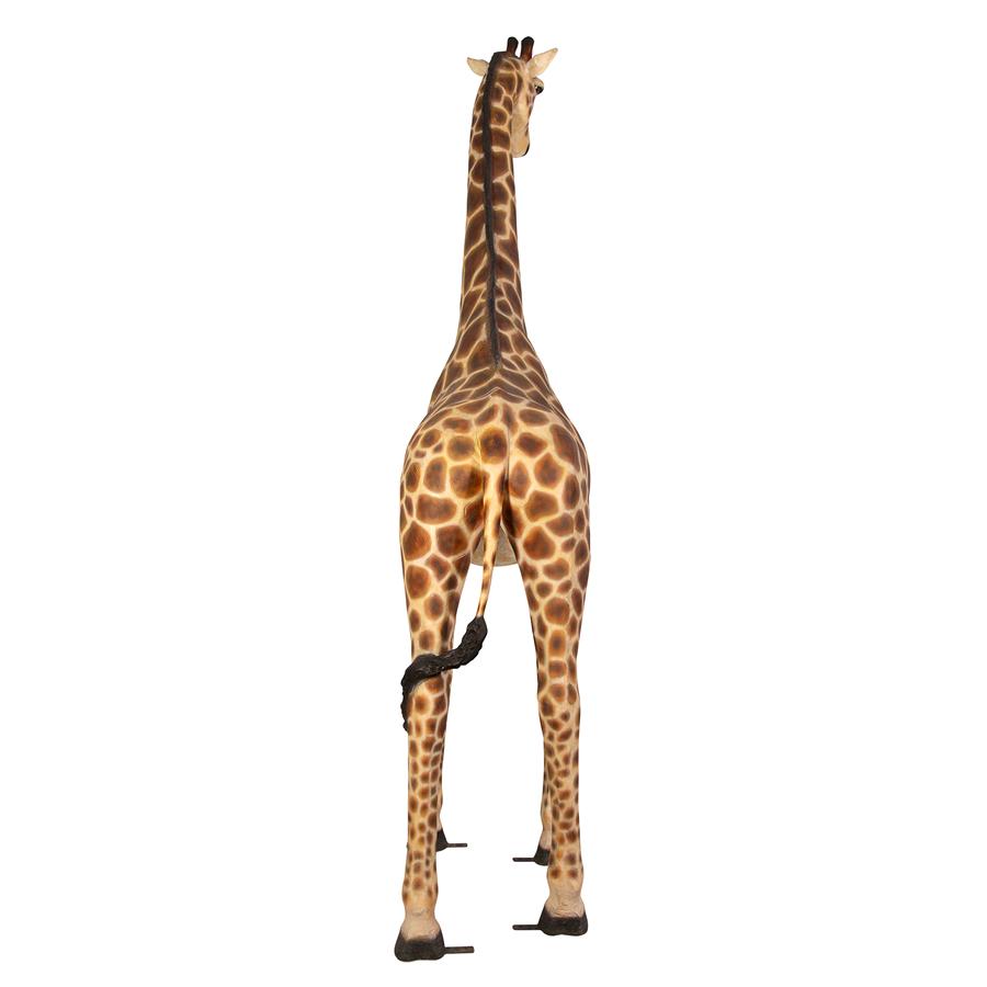 Malee Grand Scale Giraffe Garden Statue