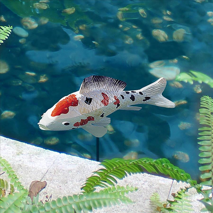 Japanese Floating Koi Fish Statue: Medium