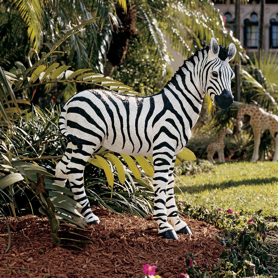 Zairen, the Zebra Sculpture