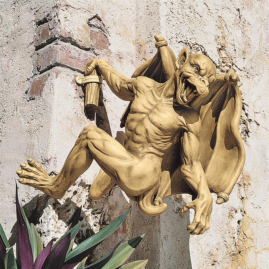 Gaston the Climbing Gothic Gargoyle Statue: Medium