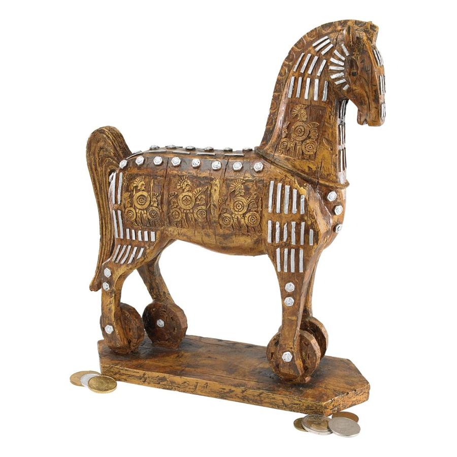 The Legendary Trojan Horse Sculpture