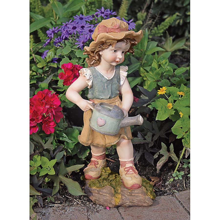 Farmer Fanny Garden Statue