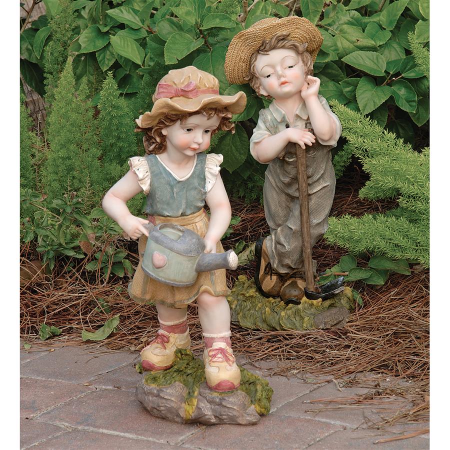 Fanny & Frank Farmer Garden Statue