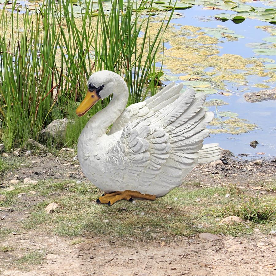 The Swan of the Lake Garden Statue