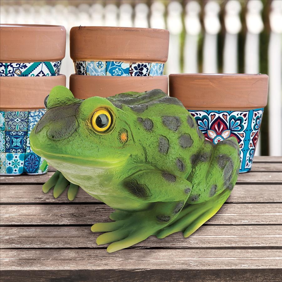 Ribbit the Frog, Garden Toad Statue